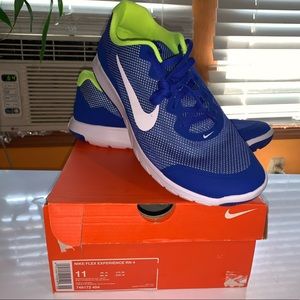 SOLD NEW nike flex experience rn 4 👟